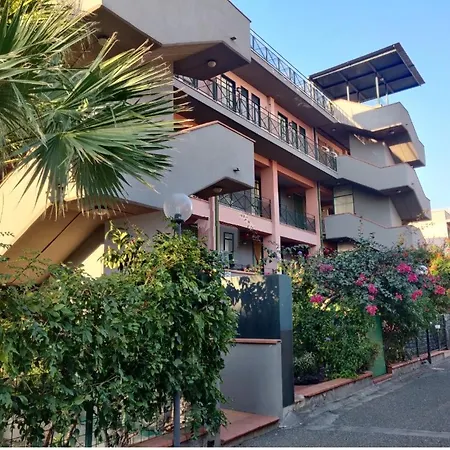 Casa Iva Апартаменты *